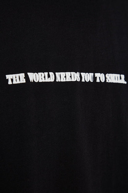 T-Shirt - Black - Oversized