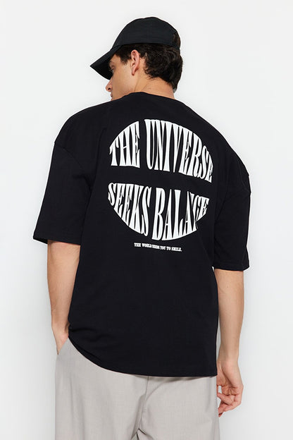 T-Shirt - Black - Oversized